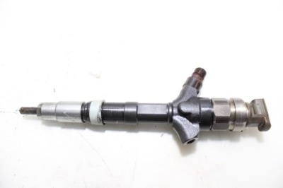 Инжектор форсунка corolla verso e120 2.0d4d фото №1