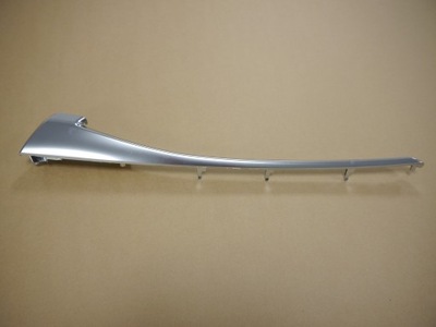 Audi a6 c8 молдинг захист обшивка двері задня 4k0867969 фото №1