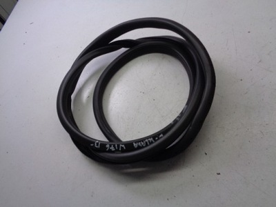 Прокладка двері лівий перед mercedes a-klasa w176 1.5 дизель 2013 rok фото №1