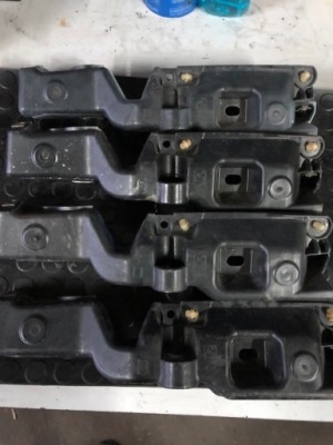 Напрямна кронштейн крила scenic iii 631223715r фото №1