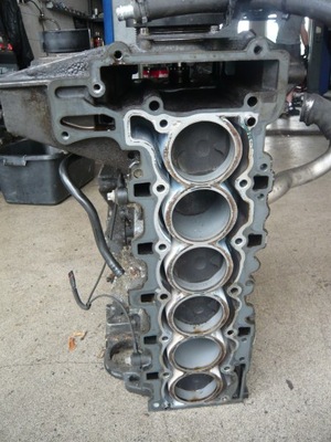 Блок двигуна n52b25a bmw фото №1