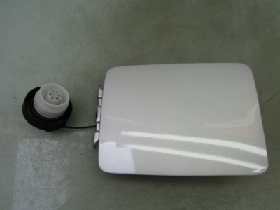 Sx4 s-cross 2 23r кришка заливної пального zcc фото №1