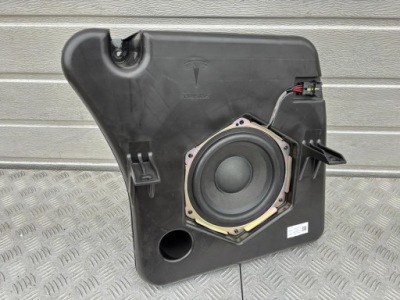 Tesla model 3 s plaid 2021r. динамик сабвуфер аудио 1631731-00-a фото №1