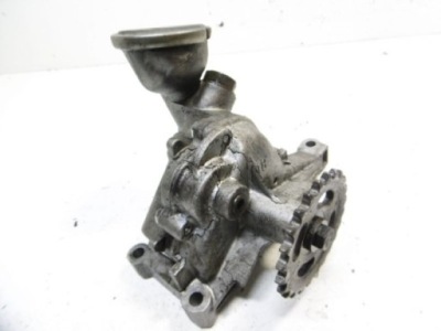 Mercedes w124 насос оливи 2.0b 1111810201 r6041810620 фото №1