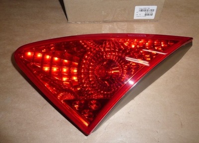 Лампа задня peugeot 3008 права фото №1