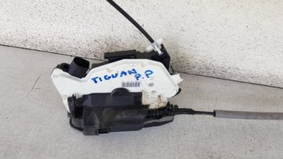 Volkswagen оригинальный номер 5n1837016f замок дверь фото №1