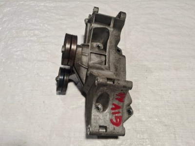 Кронштейн допоміжна генератора vw golf iv 4 bora 1j0 1.4 16v bca 032145169q фото №1