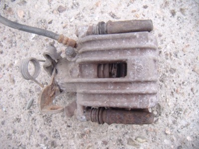 Audi a4 b6 00-06 супорт гальмівний лівий задня фото №1