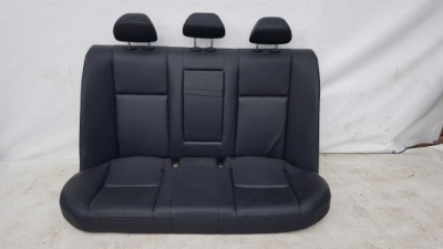 Заднє сидіння mercedes w204 sedan фото №1