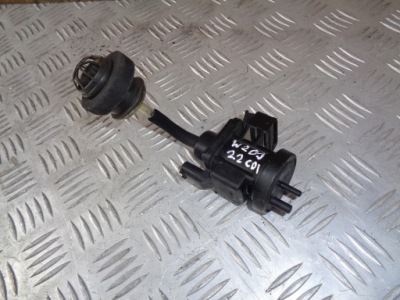 Клапан вакууму 2 mercedes c 2.2 00- фото №1