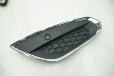 Volvo s60 v60 ii решітка бампера правий перед 31294136 фото №1