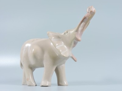 Figurka rzeźba słoń kamień