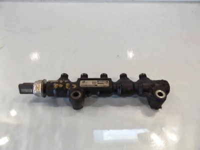 C3 ii 1,4hdi молдинг впрыскная 9654592680 фото №1