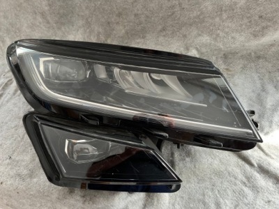 Skoda kodiq права лампа full led фото №1
