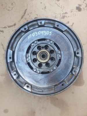 Колесо маховик mercedes 1110304305 фото №1