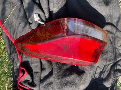 Левая задняя лампа hyundai i30 фото №1