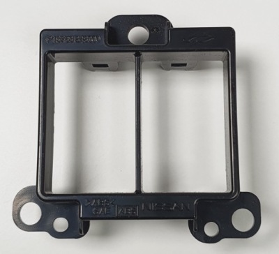 Кронштейн рамка кнопок сидіння nissan juke i f15 фото №1