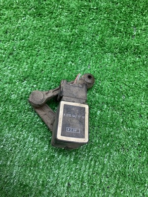 Mercedes r-klasa w251 датчик выравнивание света перед a0105427717 фото №1