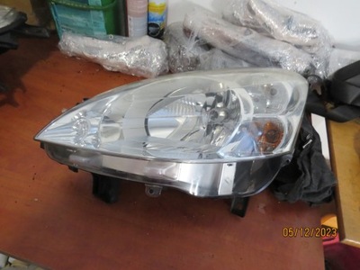 Peugeot partner ii левая лампа europa фото №1