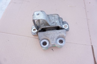 Кронштейн подушка коробки fiat doblo 2 ii 1.3 m-jet фото №1