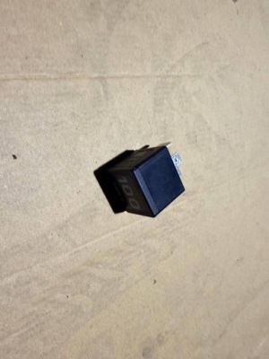 Реле 100 audi tt 8n 7m0951253a фото №1