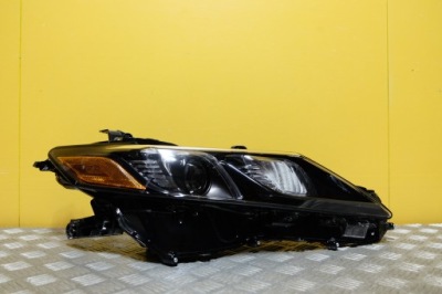 Toyota camry 2021- фара лампа led тонована права америка фото №1