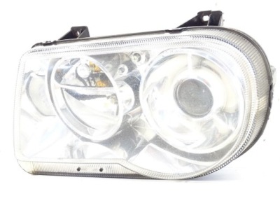 Лампа левая перед передняя ксенон chrysler 300c uk фото №1