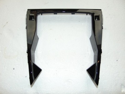 Рамка панель радіо панелі peugeot 2008 ii nm 2019- фото №1