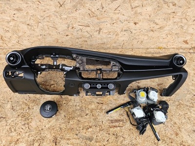 Alfa romeo giulia панель приладів консоль подушка безпеки ремені фото №1