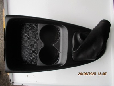 Toyota aygo x 2022 туннель средний фото №1