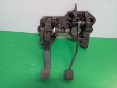 Педаль зчеплення гальма opel karl європа 42388890 całe фото №1