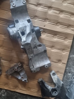 Кронштейн кронштейн генератора land rover defender 2.2 фото №1