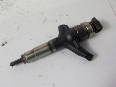 Subaru forester iii sh legacy v 2.0d форсунка 16613aa020 фото №1