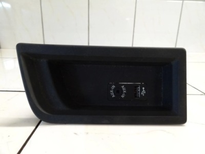 Bmw 1 f20 2014 разъём соединитель aux 9207357 фото №1