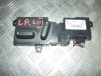 Перемикач панель регулювання сидіння водія лівий renault laguna iii фото №1