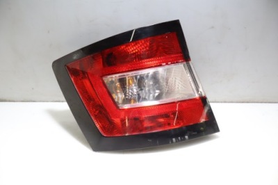 Лампа левая задняя skoda fabia iii lift kombi фото №1