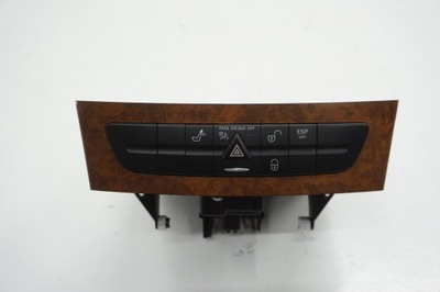 Mercedes cls w219 панель керування бардачок a2116830091 фото №1