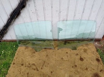 Renault laguna iii hb - стекло правый левый задняя фото №1