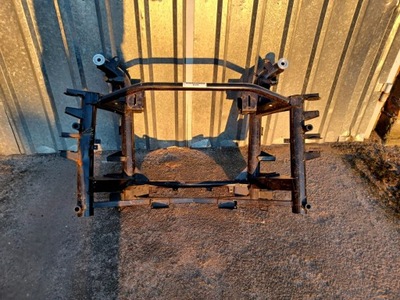 Підрамник підрамник задня aston martin db9 volante фото №1