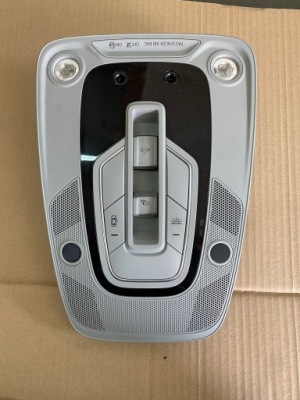 Audi a4 b9 лампа потолочный 8w0947135at 17r фото №1