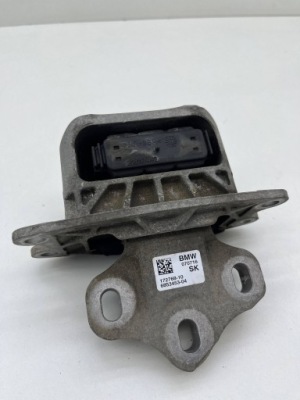 Подушка кронштейн коробки передач bmw 1 f40 2020 6853453 фото №1