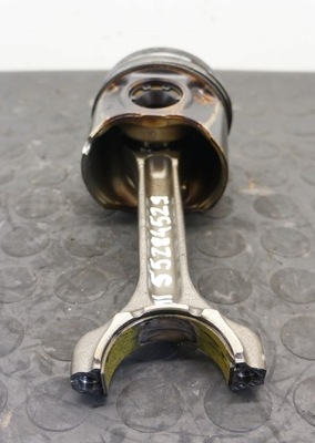 Поршень alfa romeo stelvio gulia 2.2 jtdm 55283769 фото №1