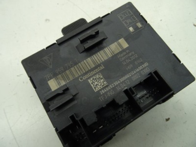 Блок керування модуль правий задня porsche cayene 7pp959795t . фото №1