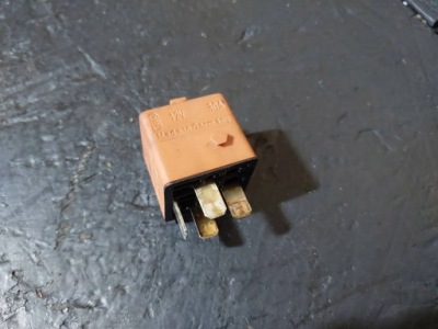 Реле bmw 1378238 0332019456 фото №1