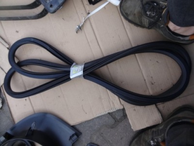 Прокладка двері правий перед opel insignia b 22rok lift фото №1