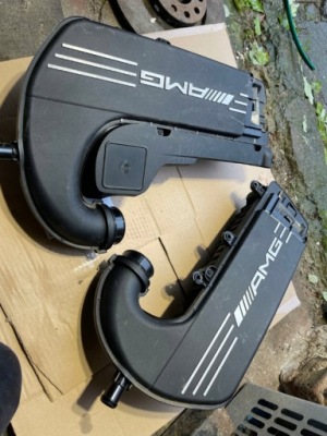 Корпус фільтра повітря a1770901401 mercedes w205 6.3 amg фото №1