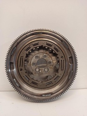 Skoda karoq колесо двомасовий 04e105266k фото №1