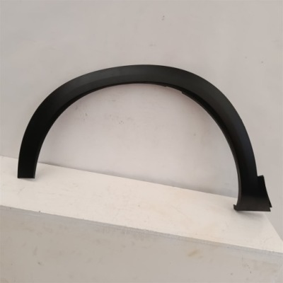 Молдинг na крила ліва перед citroen c5 aircross 9816835877 фото №1