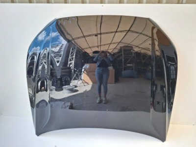 Volvo xc60 ii капот кришка двигуна 31424557 оригінал фото №1