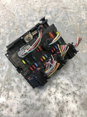 Коробка запобіжників модуль bsm peugeot 307 cc 9659741880 фото №1